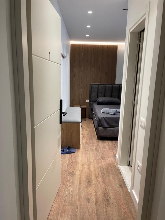 Downtown Studio Apartments 地拉那 外观 照片