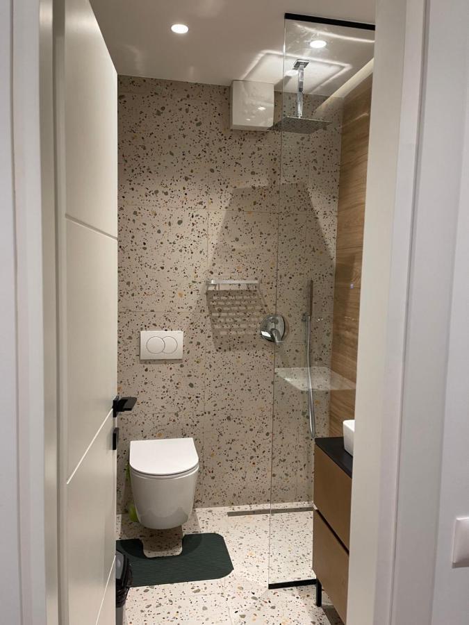 Downtown Studio Apartments 地拉那 外观 照片
